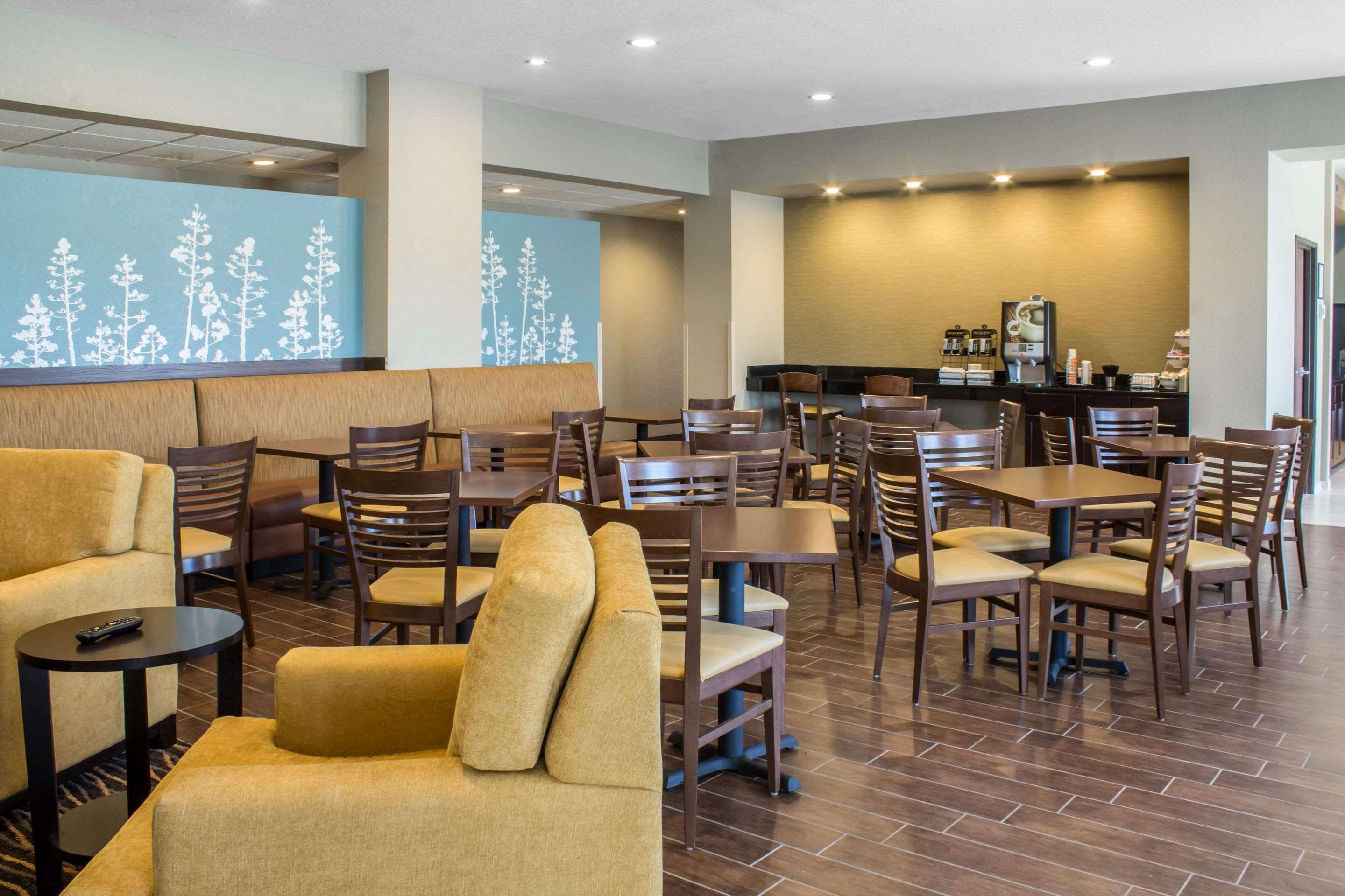 Sleep Inn & Suites Fort Dodge Ngoại thất bức ảnh